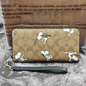 Coach Fashion Wallet